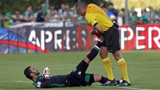 Yeil sahada aniden gelen ac: Futbolcularda ayak krampnn anatomisi