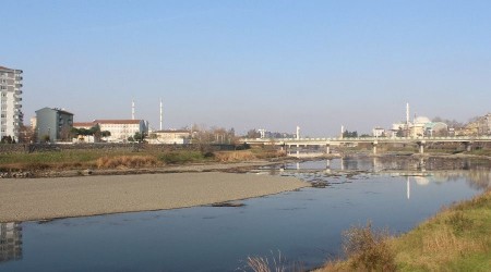 Yeşilırmak Nehri'nde sular çekildi