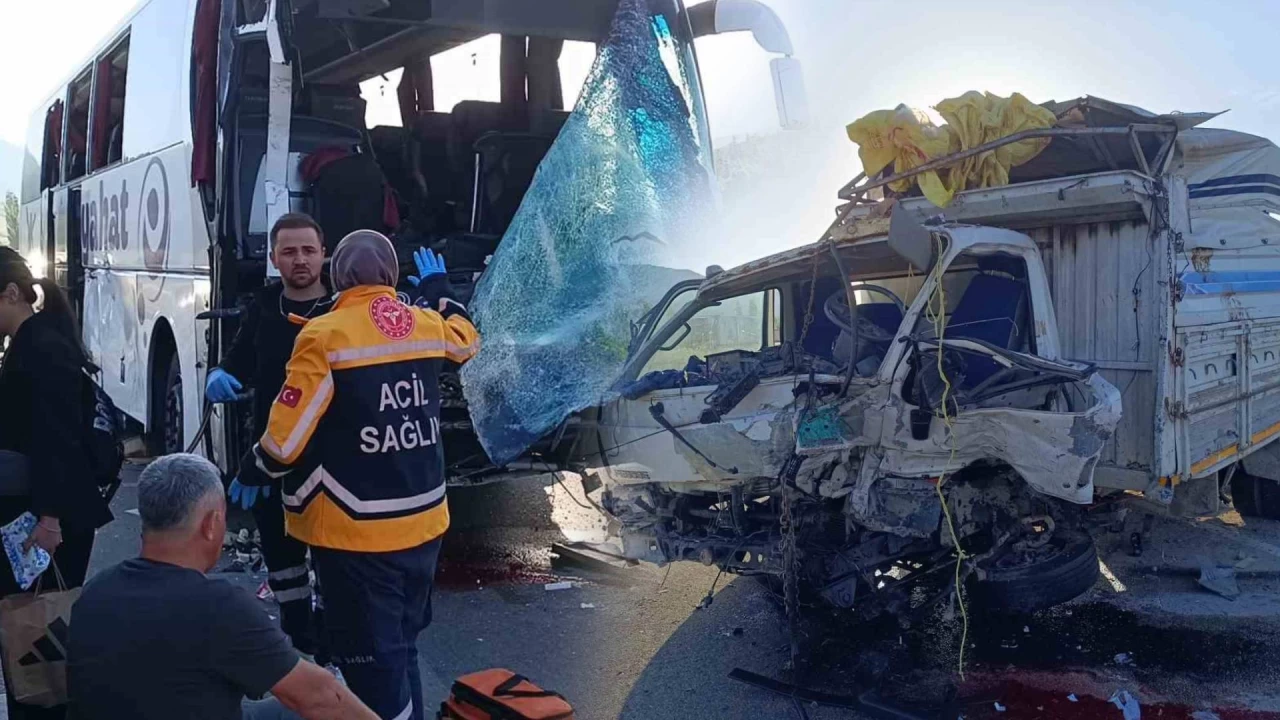 Yolcu otob�s� kamyonetle �arp��t�: 1 �l�, 16 yaral�