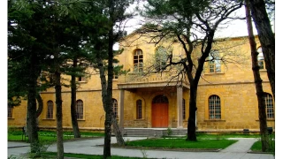 Yozgat Lisesi Tarihi Binas: Ta duvarlarda sakl bir Cumhuriyet hikyesi