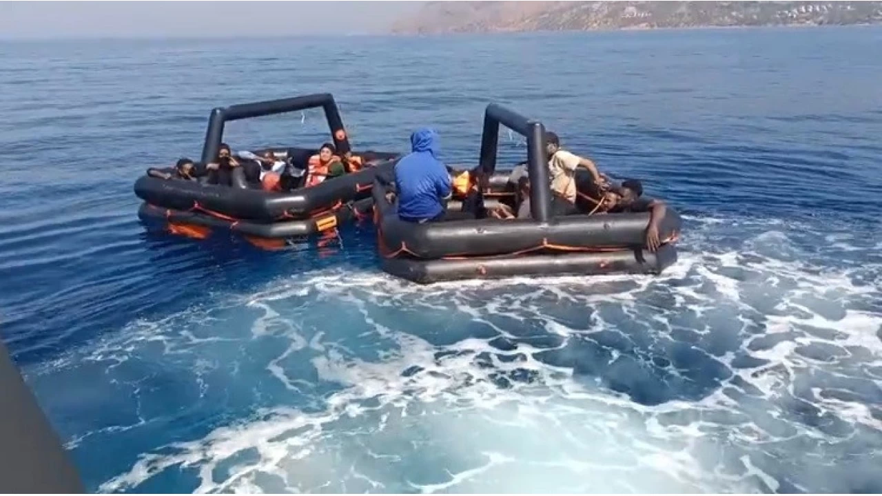 Yunan unsurlar 19 kaak gmeni lme terk etti