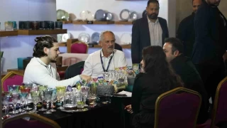 Zccaciye sektr, rotay Uzak Dou'ya evirdi