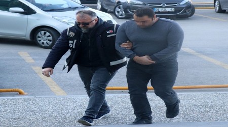 13 kilo esrar ile yakalandı