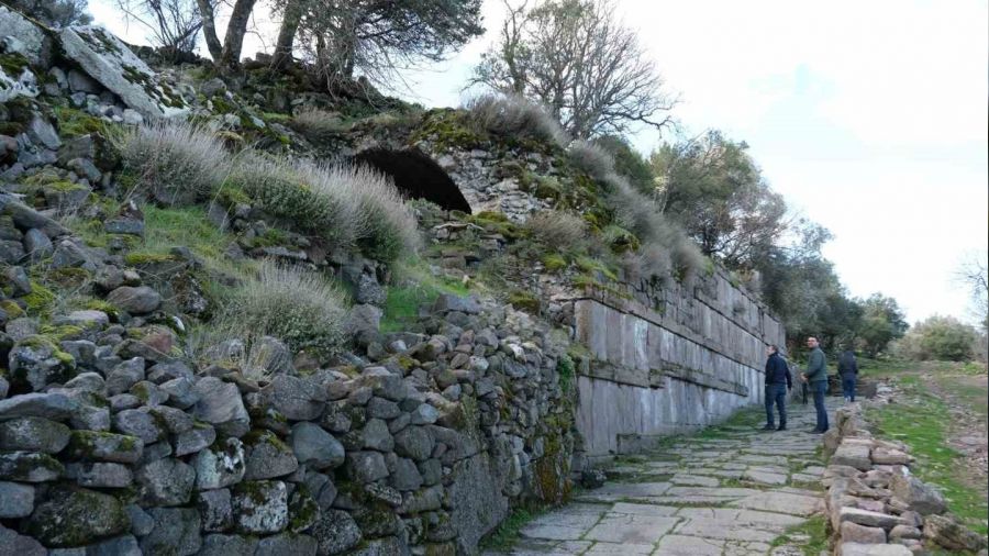 2 bin yıl önceki Manisa depremi 12 antik kenti yok etti