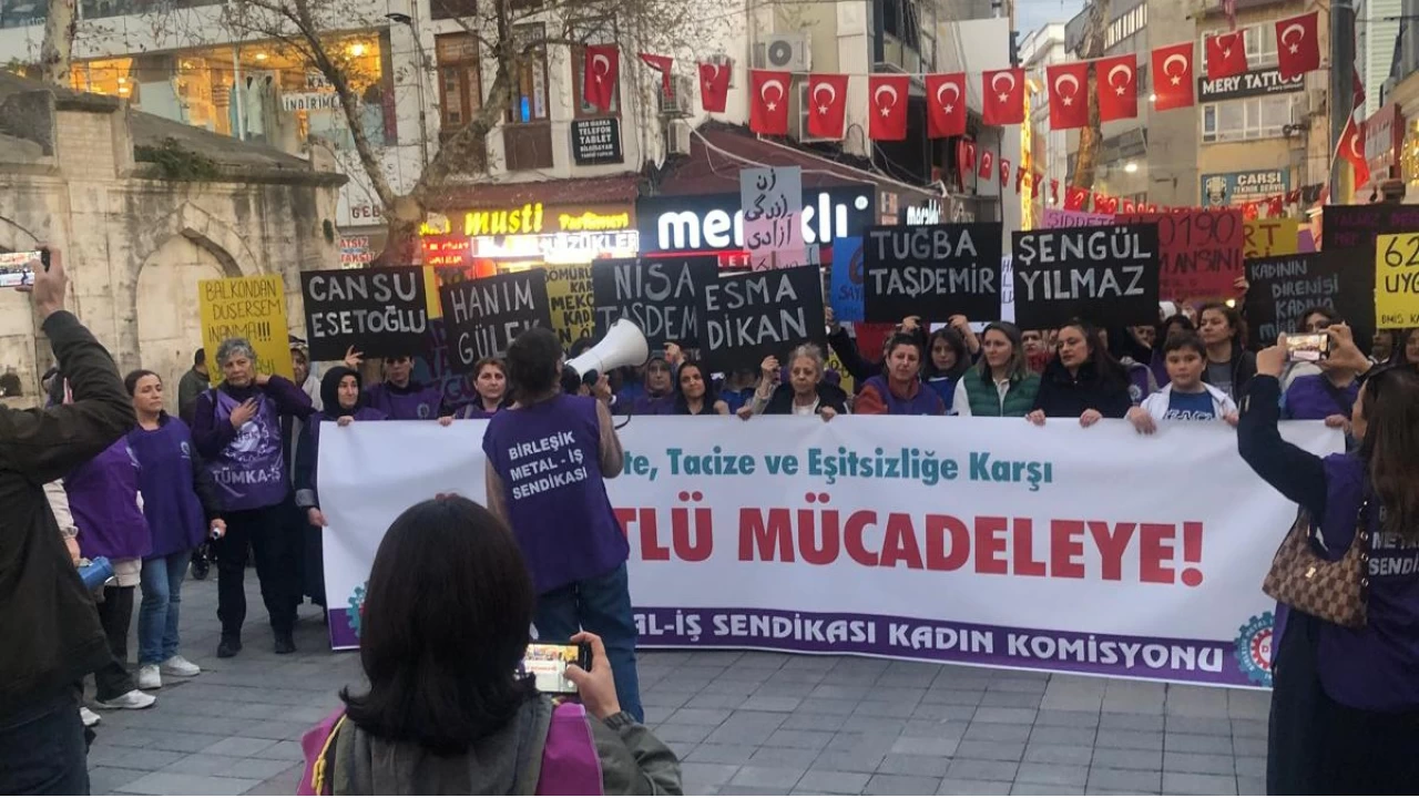 25 Kasm iin kadnlar Gebzede yry dzenledi