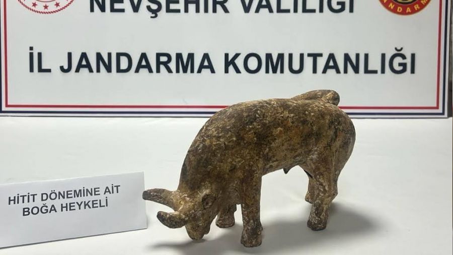 3 bin yıllık boğa heykeli ele geçirildi