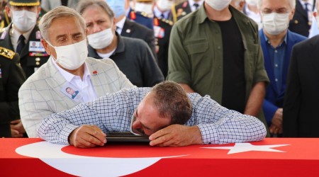 7 şehit vatanın bağrına defnedildi