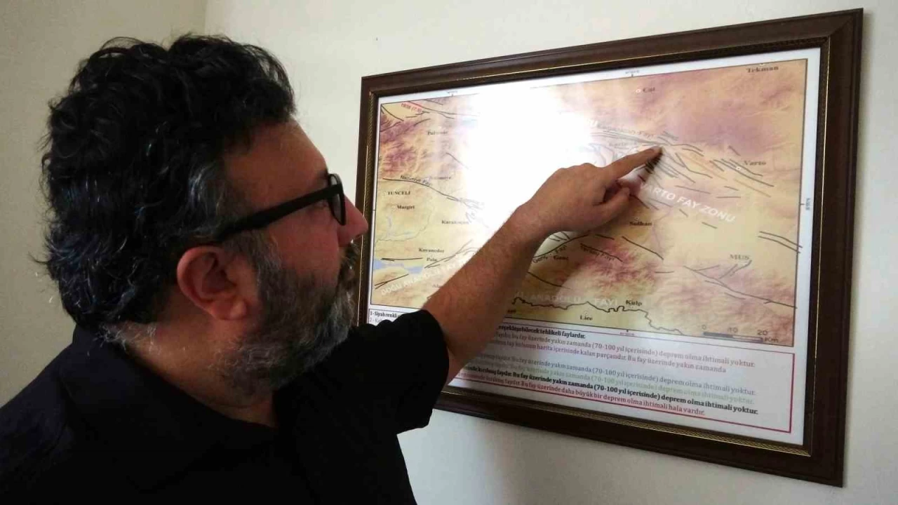 "7.4'ten b�y�k bir deprem ya�anabilir"