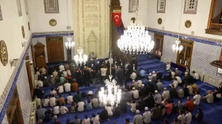 90 bin camide ehitler iin dua edildi