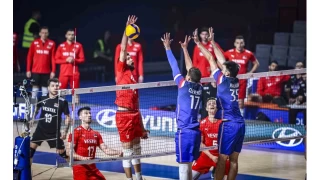 A Milli Erkek Voleybol Takm, Fransa'ya malup oldu