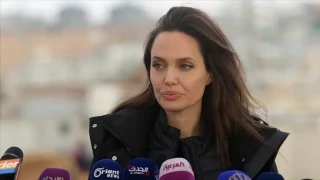 ABD'li sinema oyuncusu Angelina Jolie, "Google Earth, fiziksel yıkımı sıra dışı açıklıkla ortaya koyuyor" dedi