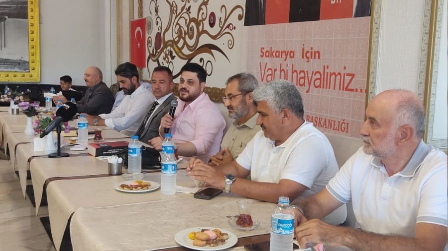 'Adı konmamış bir Düyunu Umumiye tarafından yönetiliyoruz'