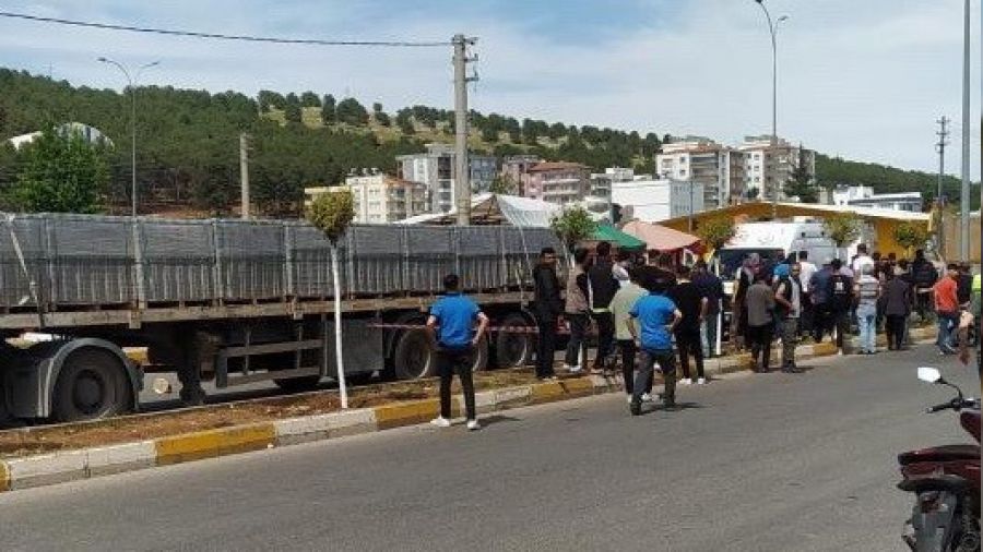Adıyaman'da 11 yaşındaki kız çocuğuna tır çarptı