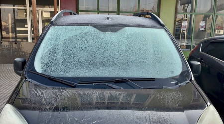 Ağrı'da kar yok, don var