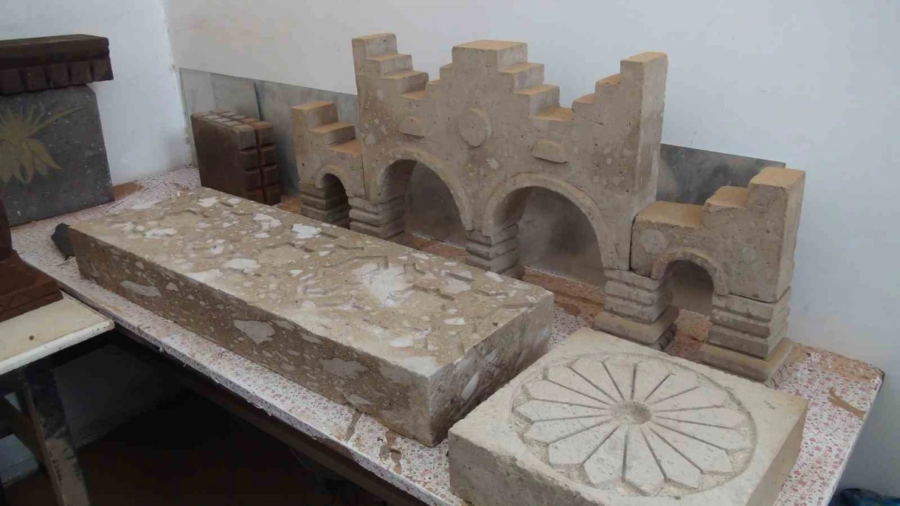 Ahlat'ın taş işçiliği gelecek kuşaklara aktarılacak