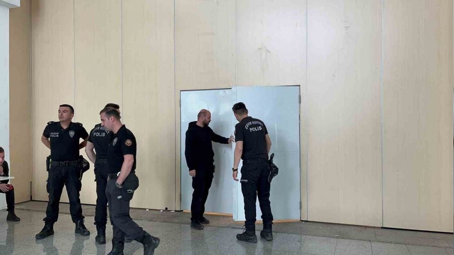 Ankara'ya getirilen yurt d oylar 5 kilitli elik kapyla korunuyor