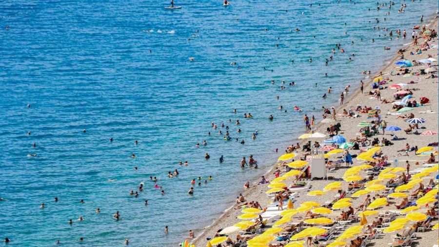 Antalya'da termometreler 38 dereceyi gördü