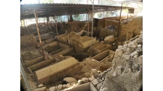 Antandros kazlar tm hzyla sryor