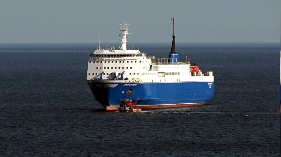Arıza yapan yük gemisi 2 gün Karadeniz'de mahsur kaldı
