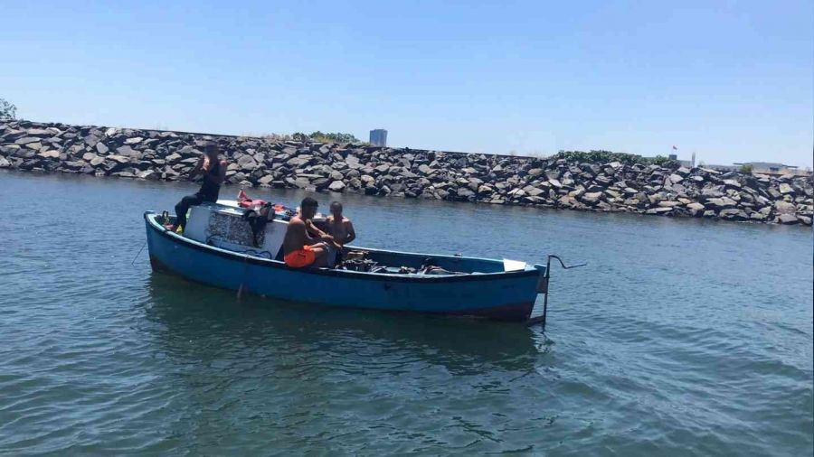 Ataköy'de yasa dışı su ürünleri avına 69 bin 682 liralık ceza