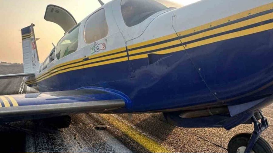 Atat�rk Havaliman�'nda bir u�ak ini�te k�r�ma u�rad�