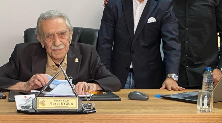 Aydemir Akbaş beyaz perdeye dönüyor