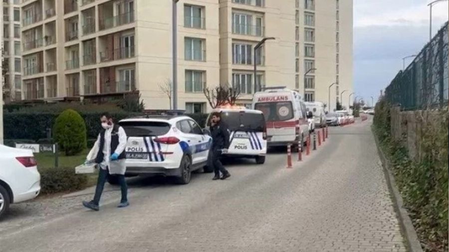 Baba ve 3 çocuğu evde ölü bulundu