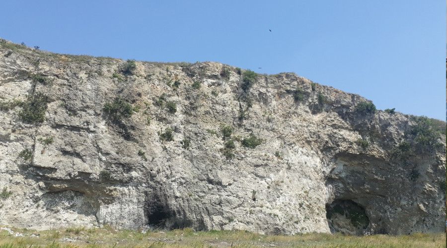 Ba�ak�ehir'de kay�p gencin cesedi u�urumun dibinde bulundu