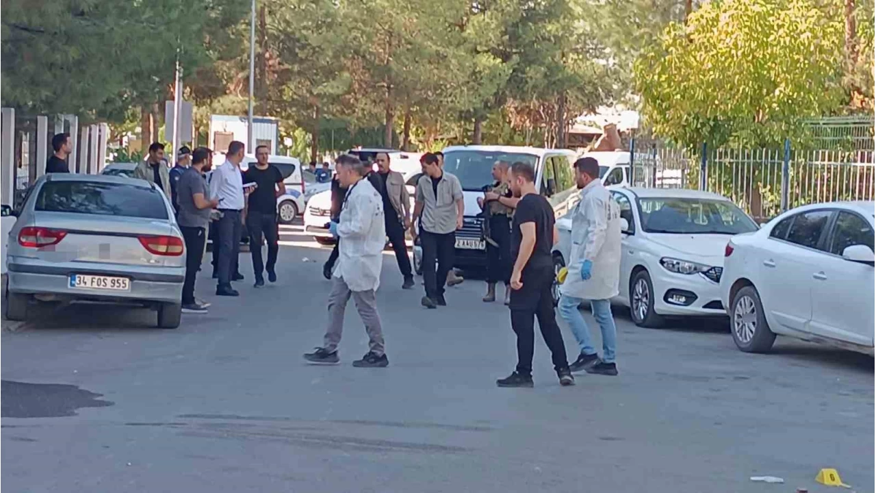 Batman'da silahl kavga