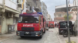 Beş katlı apartmanda yangın paniği