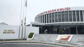 Bolu Belediyesinde "araç kiralama ihalelerinde usulsüzlük" iddiasına ilişkin 7 zanlı tutuklandı