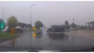 Bolu'da yağışlı havada kaza ucuz atlatıldı