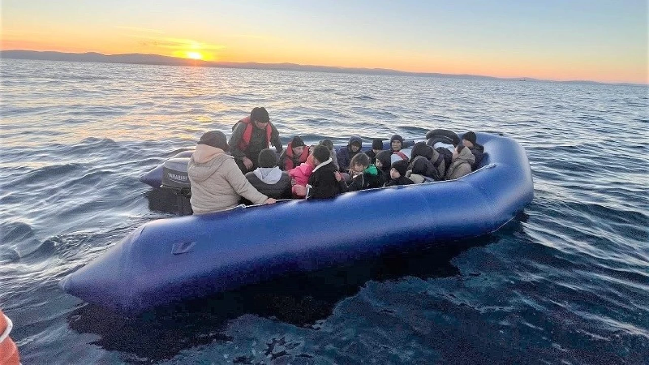Bu havada bile İzmir açıklarında kaçak göçmen yoğunluğu
