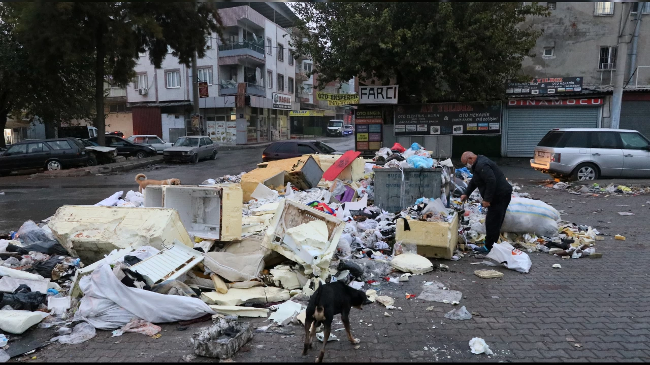 Buca kokudan geçilmiyor