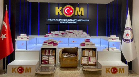 Bulaşık makinesine gizlenmiş şekilde 6 bin 890 adet tıbbi cihaz ele geçirildi