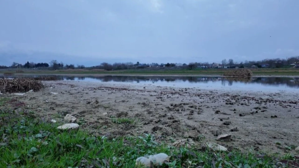 B�y�k�ekmece g�l�nde su azal�yor