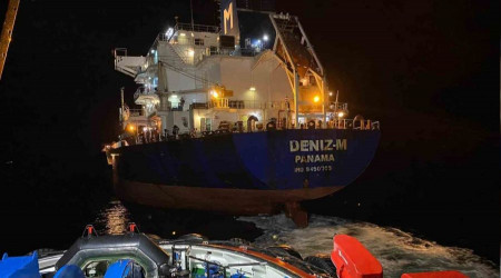 Çanakkale Boğazı'nda yük gemisi arızalandı