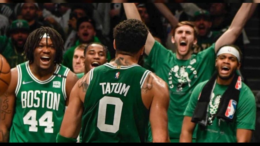 Celtics'ten Bucks'a 41 say� fark