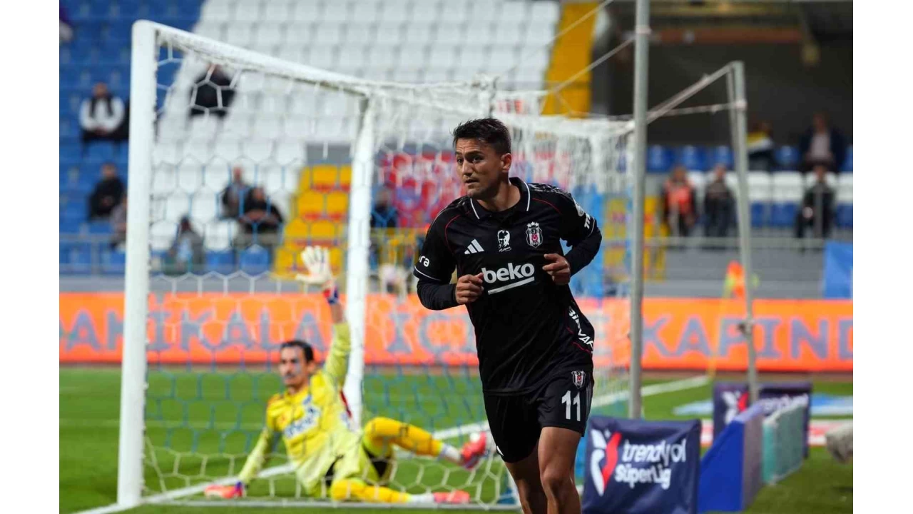 Cengiz Ünder, siyah-beyazlı formayla 3. golünü attı