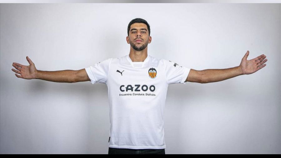 Cenk, Valencia'da kalıcı oldu