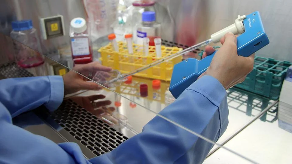 �o�u erkek �kad�n kanseri� san�yor lakin�