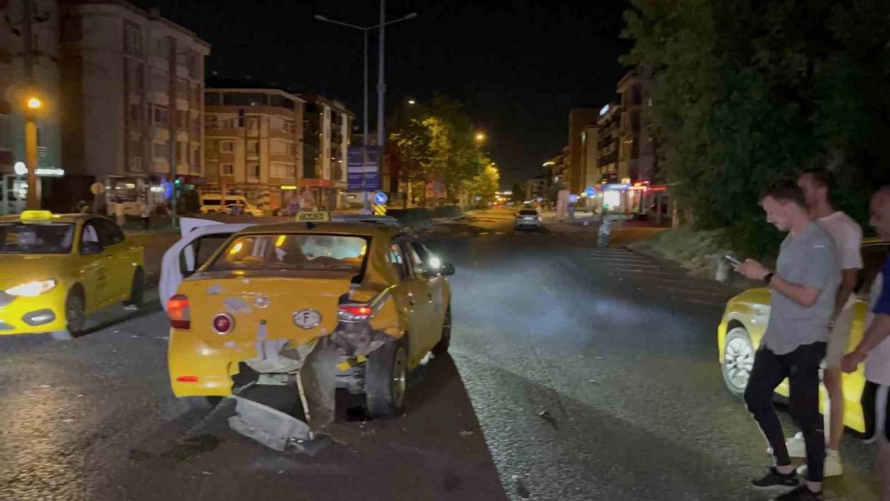 orlu'da trafik kazas: 1'i ar 3 yaral