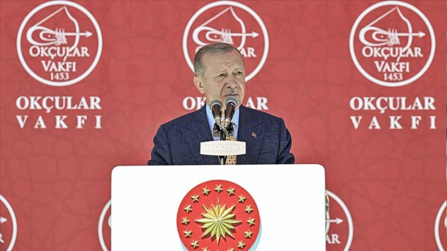 Cumhurbakan Erdoan Malazgirt'te konutu