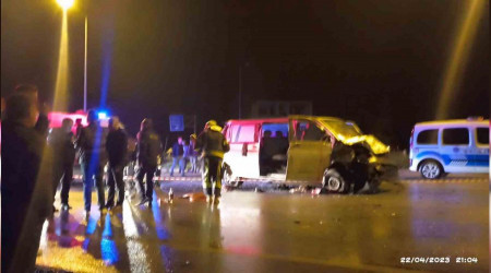Denizli'de otomobil ile minibs arpt: 3 l