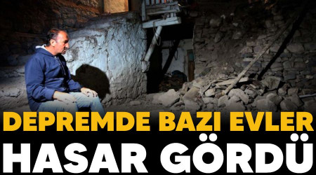 Depremde baz evler hasar grd