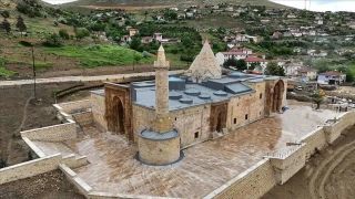 Divrii Ulu Camii ve Darifas: Bir medeniyetin talara kaznm hafzas