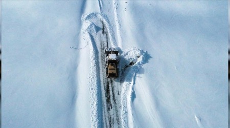 Doğu'da 98 köy yolu ulaşıma kapandı