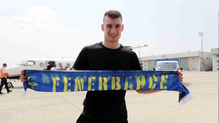 Dominik Livakovic, Fenerbah�e i�in �stanbul'da