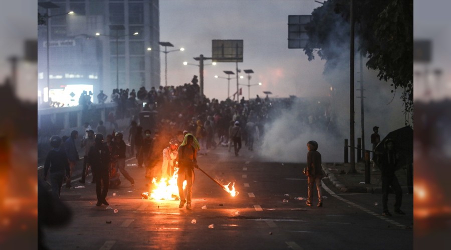 Dünya fokurdamaya her zamankinden fazla devam ediyor