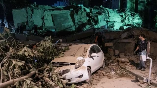 D�nya'da son 24 saatte 4 b�y�k deprem meydana geldi